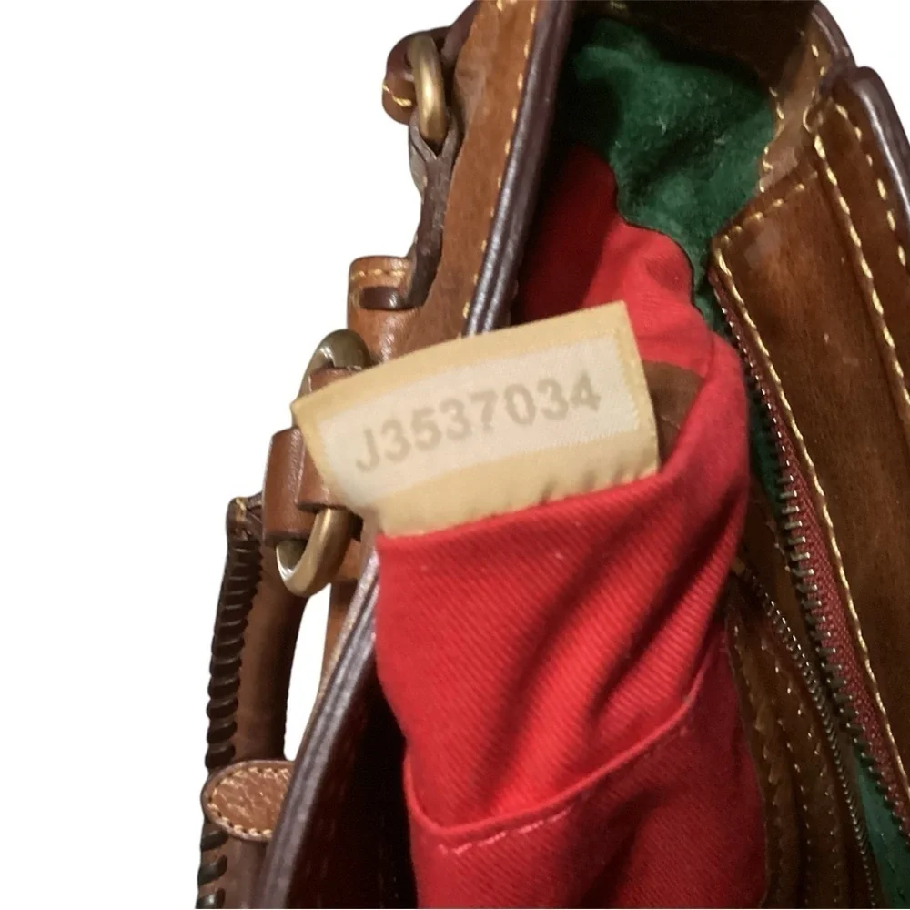 Dooney & Bourke great outside these